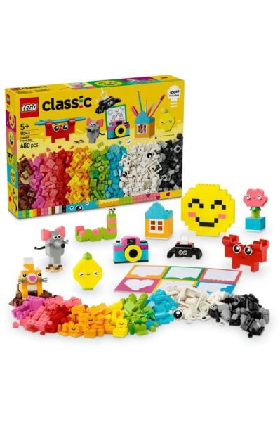 LEGO ® Classic Yaratıcı Mutlu Kutu 11042 - 5 Yaş ve Üzeri Oyuncak Yapım Seti (680 Parça)