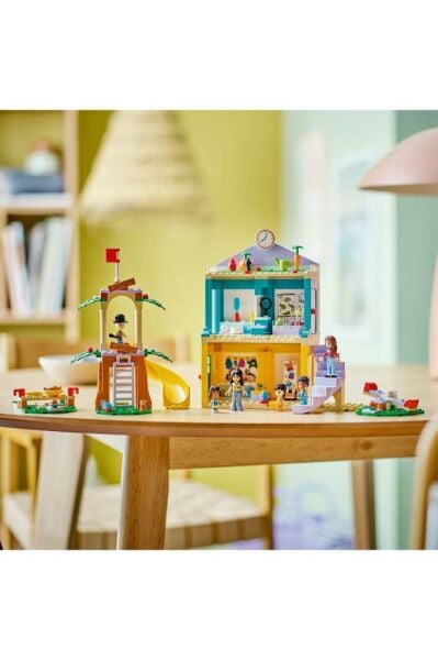LEGO ® Friends Heartlake City Anaokulu 42636 - 4 Yaş ve Üzeri için Oyuncak Yapım Seti (239 Parça)