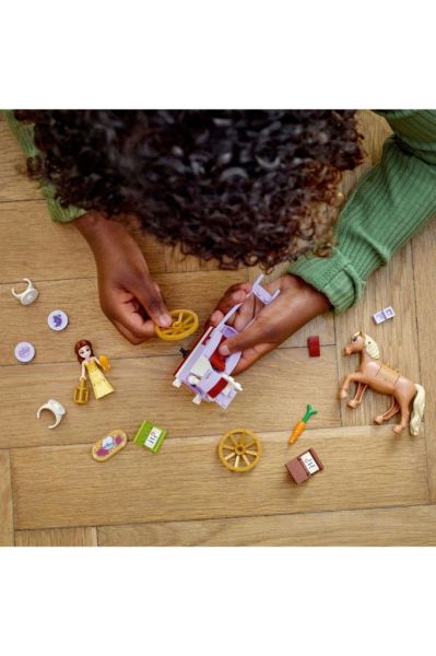 LEGO ®  Disney Princess Belle’in Hikaye Zamanı At Arabası 43233