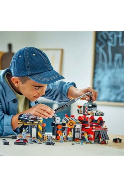 LEGO ® City Hurdalık ve Arabalar 60472 - 7 Yaş ve Üzeri Çocuklar için Yapım Seti (871 Parça)