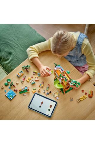 LEGO ® Friends Arkadaşlık Ağaç Ev Buluşma Yeri 42652 - 8 Yaş ve Üzeri Oyuncak Yapım Seti (701 Parça)