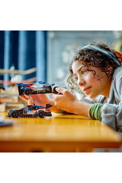 LEGO ® Speed Champions BMW M4 GT3 ve BMW M Hybrid V8 Yarış Arabaları 76922 - 9 Yaş+ İçin (676 Parça)