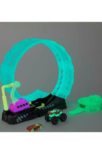 Hot Wheels Monster Trucks Karanlıkta Parlayan Çemberde Yarış Seti