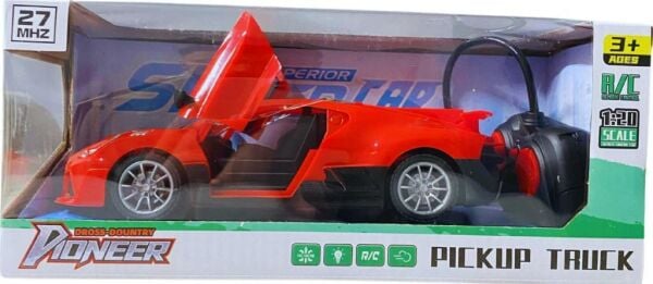 Duman Atan Kapısı Açılan Araba