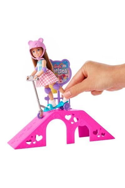 Barbie Chelsea Kaykay Parkı