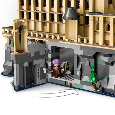 LEGO Harry Potter Hogwarts Şatosu: Büyük Salon 76435 – 10 Yaş ve Üzeri Harry Potter Hayranları İçin Koleksiyonluk Yaratıcı Oyuncak Yapım Seti (1732 Parça)