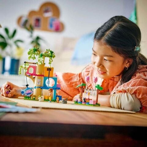 LEGO Friends Kedi Doğum Günü Partisi ve Ağaç Ev 42666 - 6 Yaş ve Üzeri Çocuklar için Yaratıcı Oyuncak Yapım Seti (321 Parça)