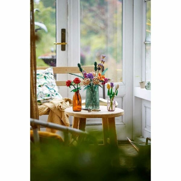 LEGO ® ICONS Çiçek Buketi 10280 - Yetişkinler İçin Koleksiyonluk Dekoratif Yapım Seti (756 Parça)