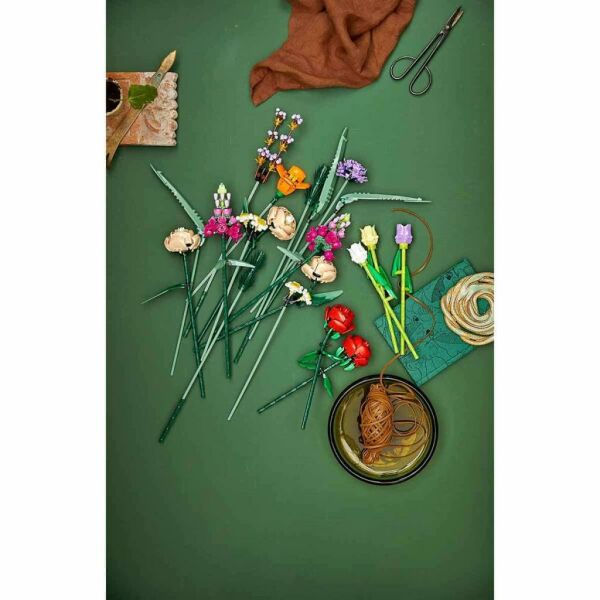 LEGO ® ICONS Çiçek Buketi 10280 - Yetişkinler İçin Koleksiyonluk Dekoratif Yapım Seti (756 Parça)