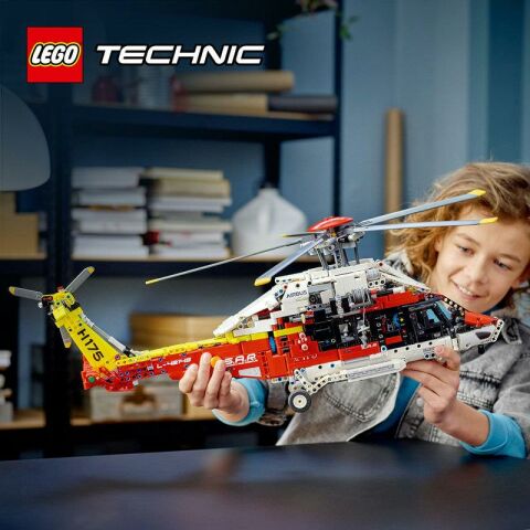 LEGO Technic Airbus H175 Kurtarma Helikopteri 42145 -  Oyuncak Yapım Seti (2001 Parça)