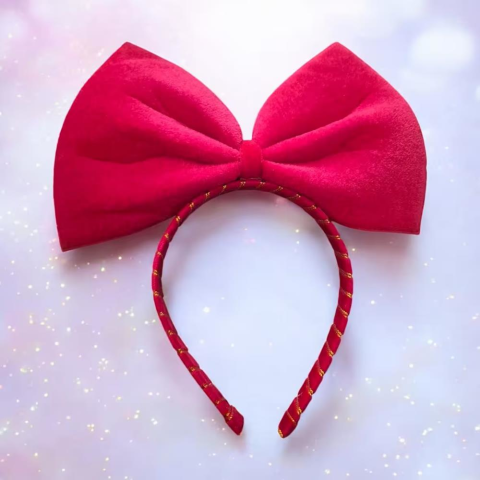 Kadife Fiyonklu Taç