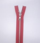 TİT T/5 Metal Fermuar - Beyaz Diş 50 Ad. (1 pk) Kırmızı - 70 cm