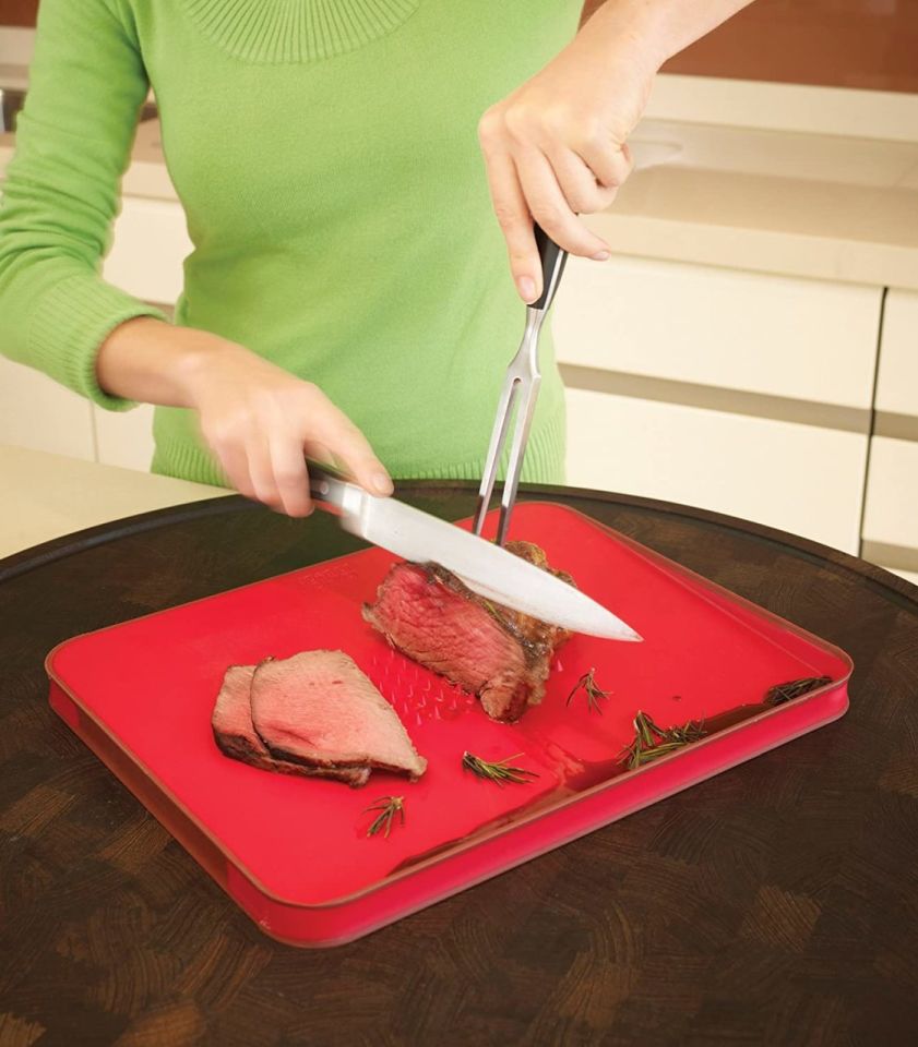 Joseph Joseph Cut&Carve™ Plus Büyük Kesme Tahtası - Kırmızı