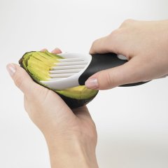 Oxo 3 Fonksiyonlu Avokado Dilimleme Aleti - Beyaz