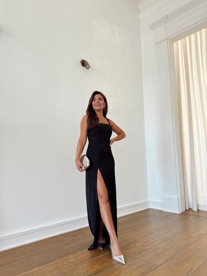 Elenor A-Mat Siyah Elbise