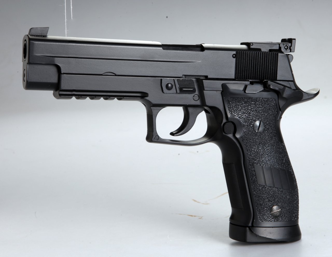 KWC Sig Sauer P226 Blowback Havalı Tabanca, 4.5mm