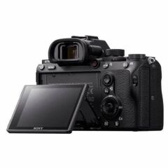 Sony A7 III + 24-70mm f/4 Lens Kit