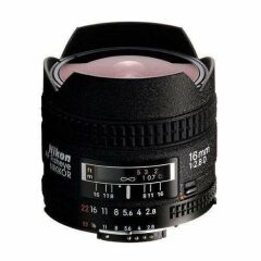 Nikon AF 16mm f/2.8D Balıkgözü Lens li