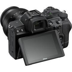 Nikon Z5 24-50mm f/4-6.3 Lensli Kit