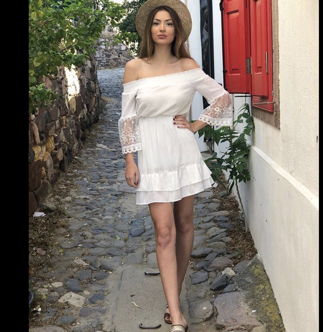 BEYAZ KISA ELBİSE