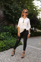 SİYAH YIRTIK JEAN İT