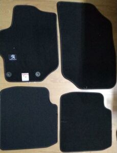 ORİJİNAL 301 (SİYAH) HALI PAS PAS TAKIMI 4 LÜ SET 2012- 9664U1.12