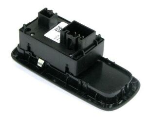 ÖN CAM AÇMA DÜĞMESİ SOL CİFTLİ FORD FIESTA 2008-2013 8A6T14A132aC