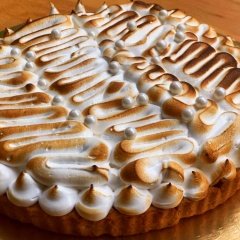 Limonlu Meringue Tart