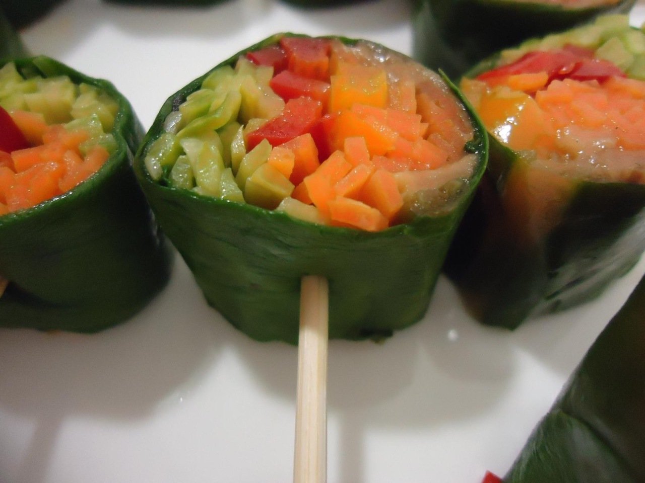 Pazıya sarılı sebze sushi (glutensiz & vegan)