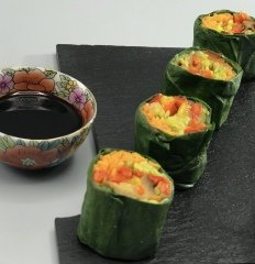 Pazıya sarılı sebze sushi (glutensiz & vegan)