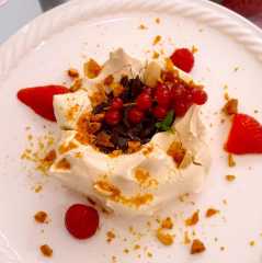 Karamelli Beze içi Çikolatalı Mousse (glutensiz)