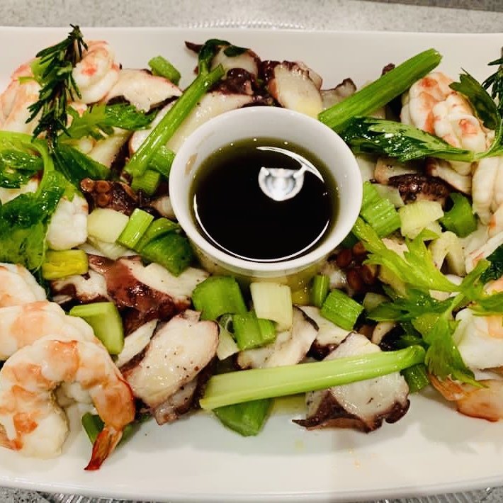 Jumbo Karides & Ahtapot Salatası