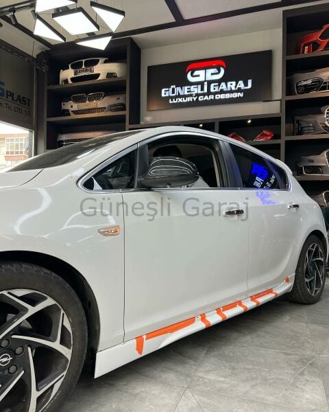 Opel Astra J Makyajlı Body Kit Seti Plastik