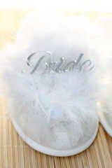 Beyaz Tüylü Bride Gelin Terliği Gümüş