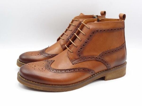 Kış Şıklığı: AU06 Oxford Bot