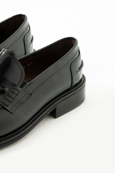 Güvener Kösele Siyah Lofer Model 6062