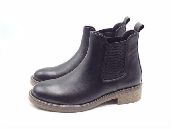 Güvener Küçük Numara Erkek Bot