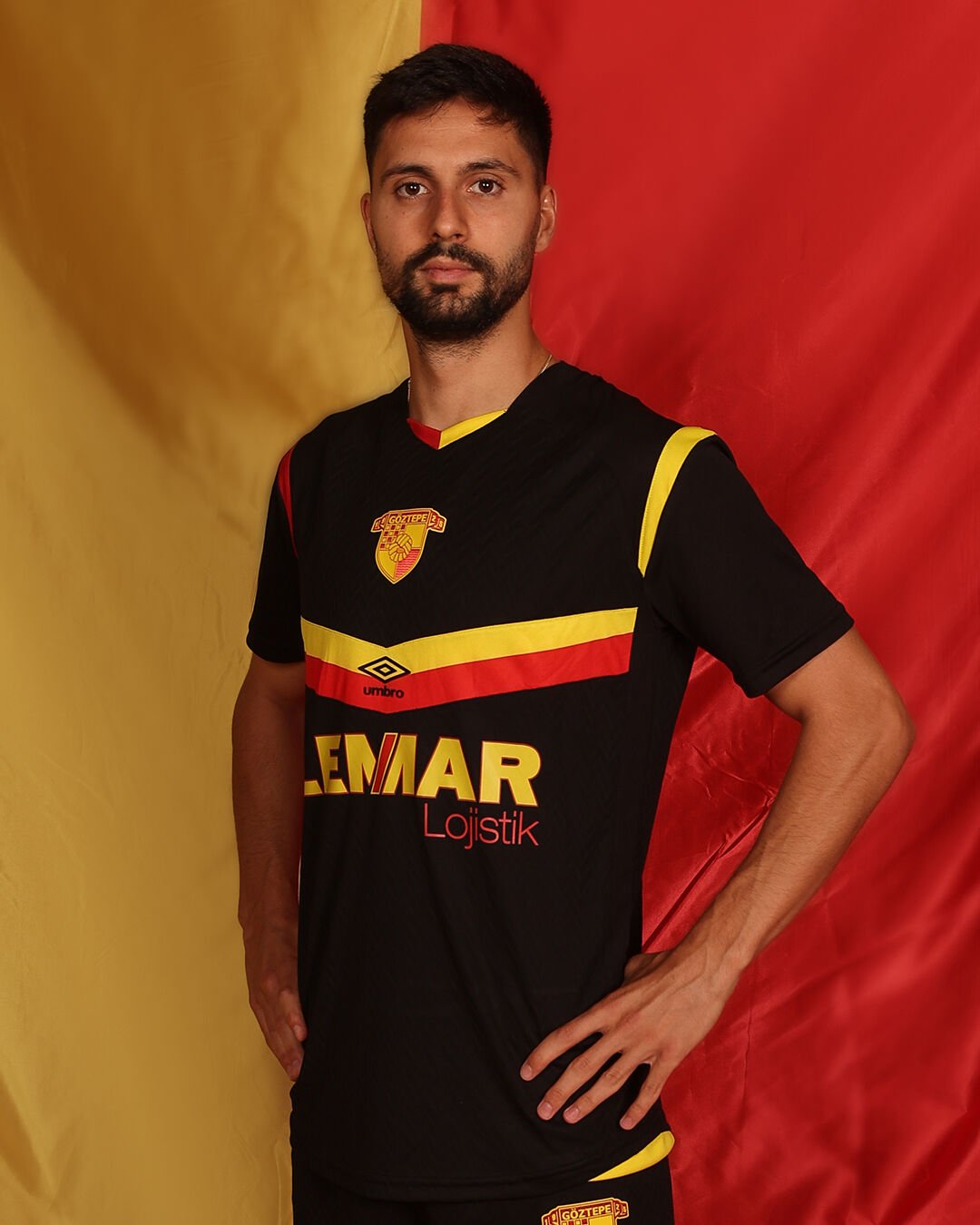 2023-2024 Umbro İsyan Siyah Forma