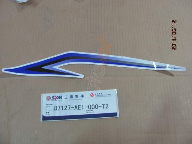 SYM R.BODY COVER STRIPE A (CROX 125 )