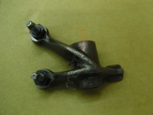 IN  VALVE ROCKER ARM ASSY