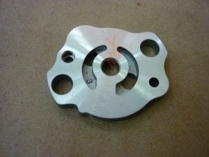 OIL PUMP PLATE