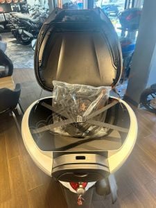SYM ORJİNAL ÇANTA  BEYAZ TOPCASE 40 LT