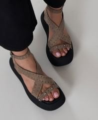 Aron bej sandalet
