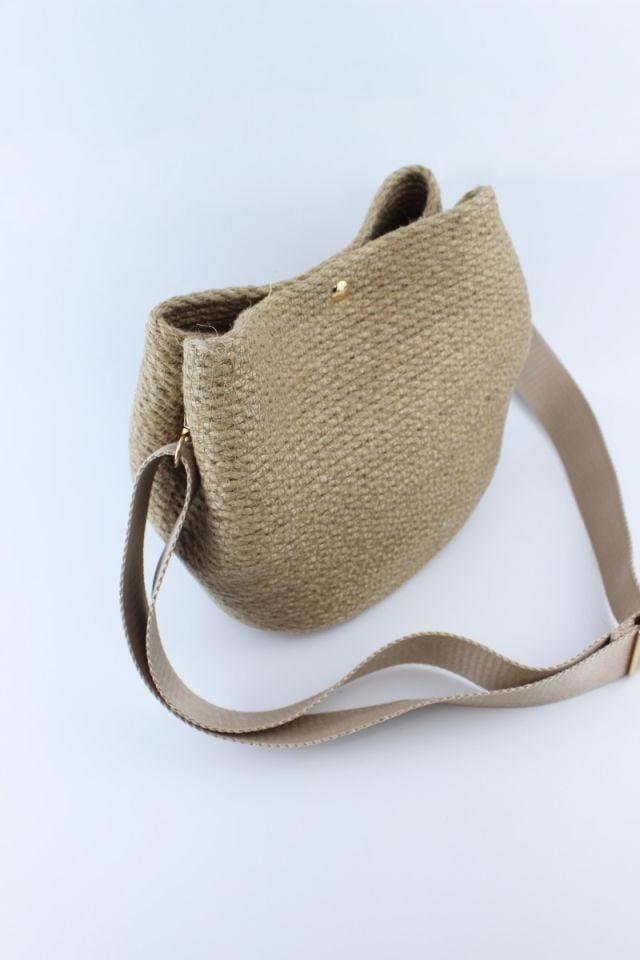 Çıtçıt Kapamalı Hasır Kadın Omuz Çantası 26x21x11 Cm (Bej Kolon Askılı)