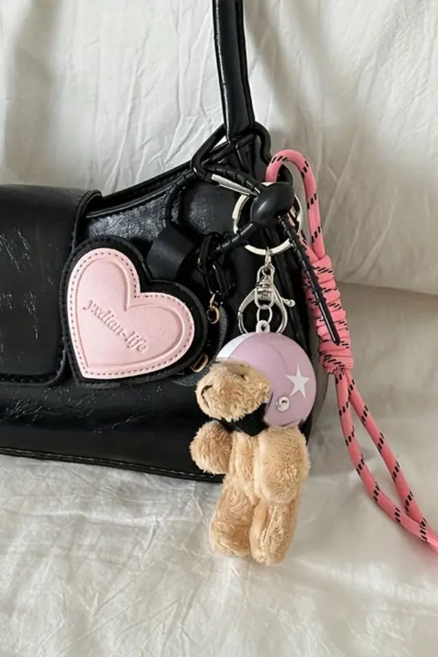 Pembe Ayıcık Kasklı Charm Çanta Aksesuarları (Çanta Dahil Değildir)