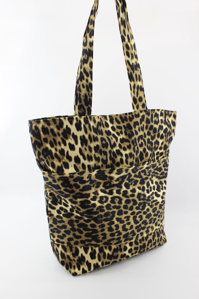 Leopar Desenli Keten Kumaş Çıtçıt Kapamalı Kadın Büyük Boy Omuz Çantası 30x35x12 Cm