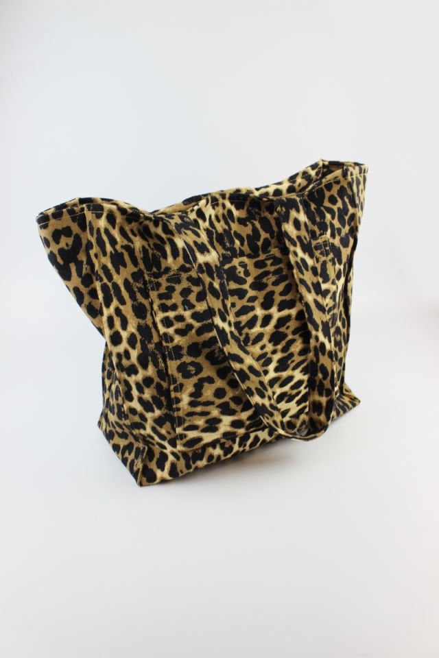 Leopar Desenli Kot Kumaş Çıtçıt Kapamalı Kadın Büyük Boy Omuz Çantası 30x35x12 Cm