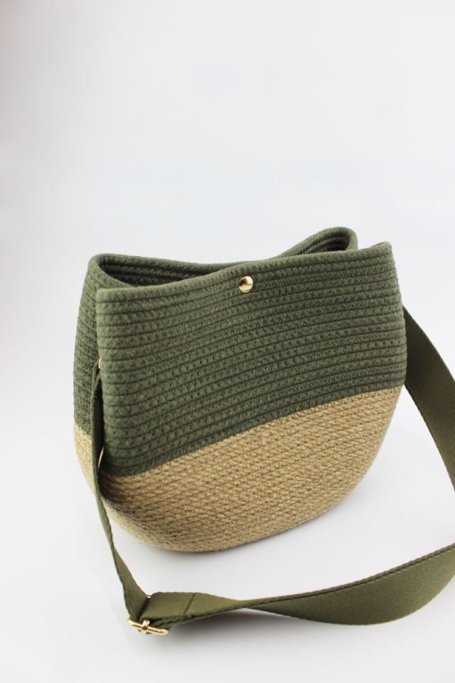 Çıtçıt Kapamalı Haki Hasır Kadın Omuz Çantası 26x21x11 Cm