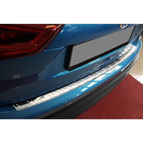 Nissan Qashqai Arka Tampon Üstü Kromu Nikelajı 2017 Sonrası