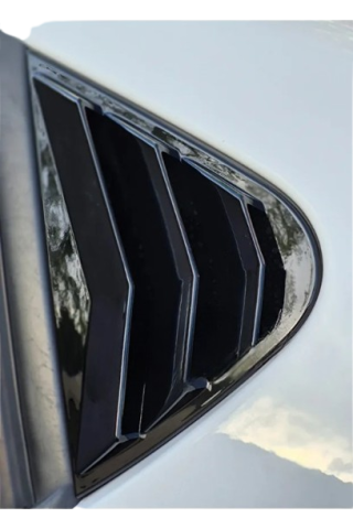 Seat İbiza Kelebek Cam Kaplama Vizörü Parlak Siyah